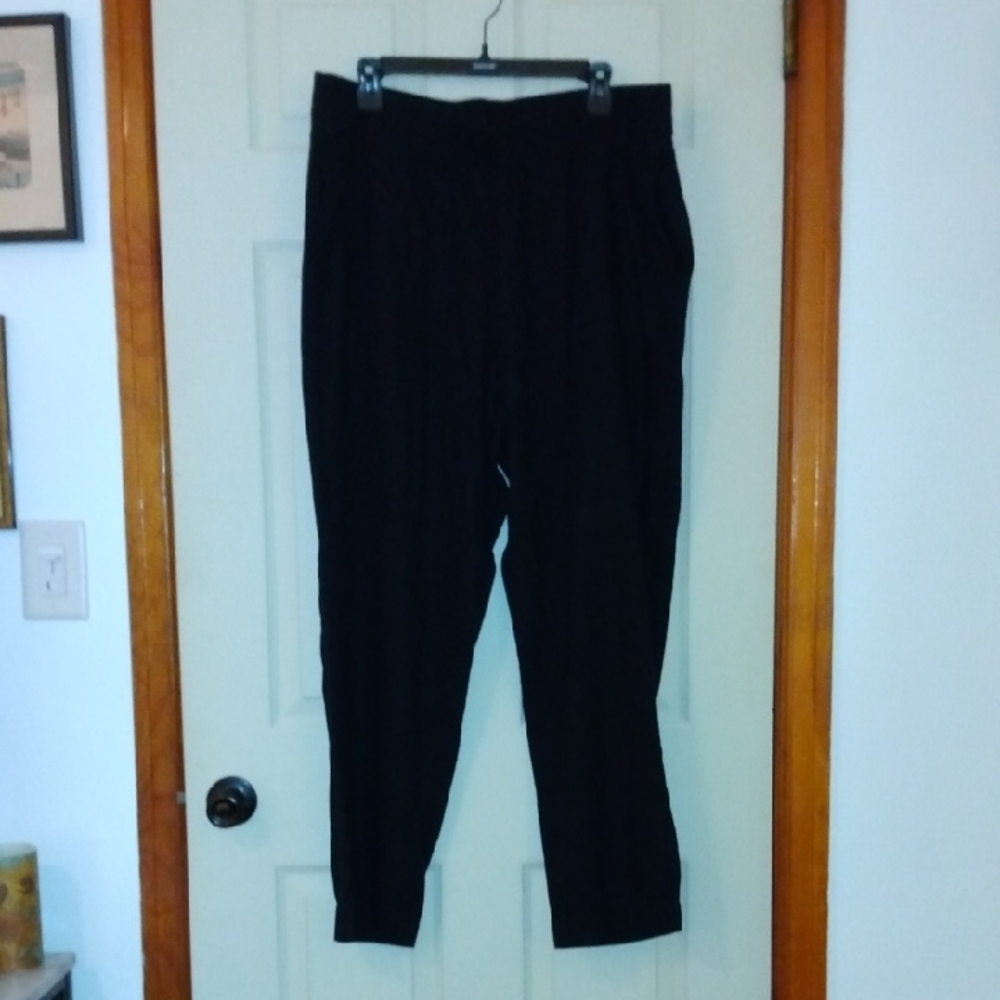 Old Navy Black Straight Leg Ankle Pants